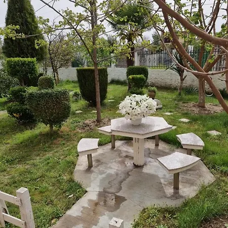 Guest house Elezi