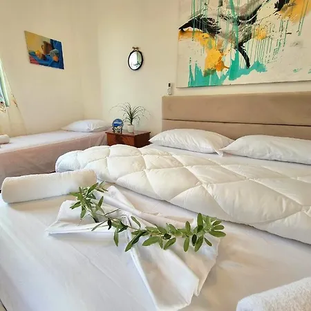 Guest house Elezi