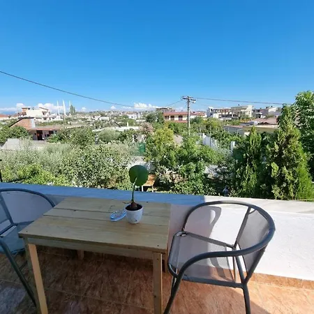 Πανσιόν Elezi Δυρράχιο