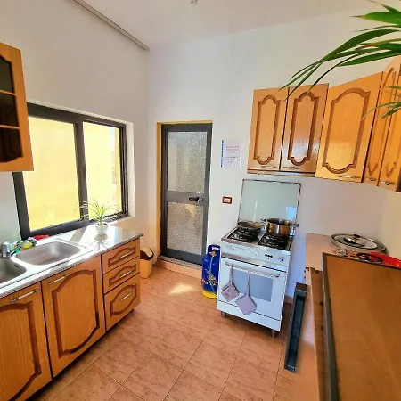 Elezi Affittacamere 3*