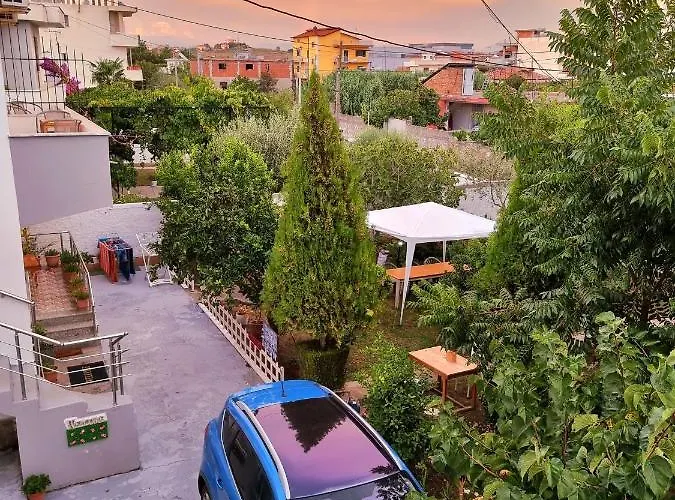 בית הארחה Elezi דורס